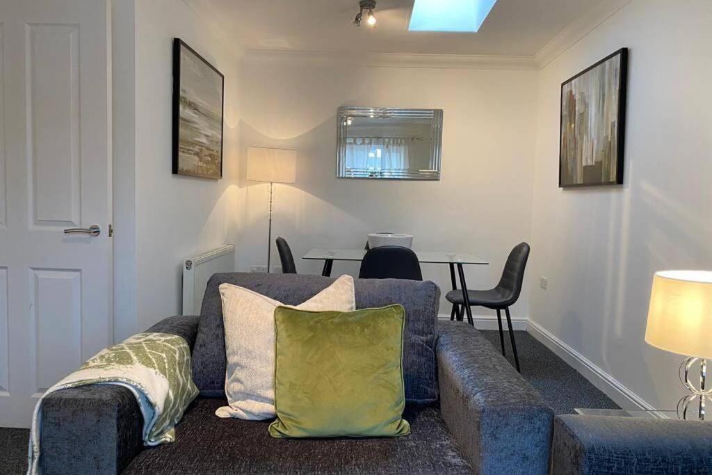 Alicia Newport By Mia Living 2 Bedroom Apartment With Dedicated Parking Εξωτερικό φωτογραφία