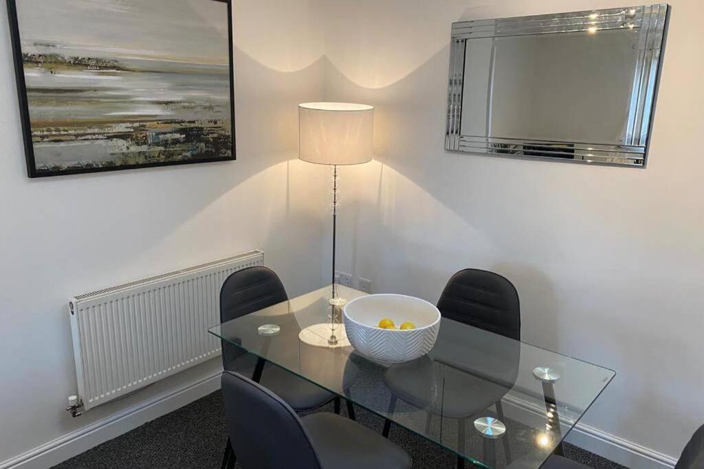 Alicia Newport By Mia Living 2 Bedroom Apartment With Dedicated Parking Εξωτερικό φωτογραφία