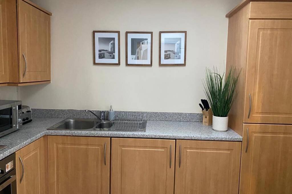 Alicia Newport By Mia Living 2 Bedroom Apartment With Dedicated Parking Εξωτερικό φωτογραφία