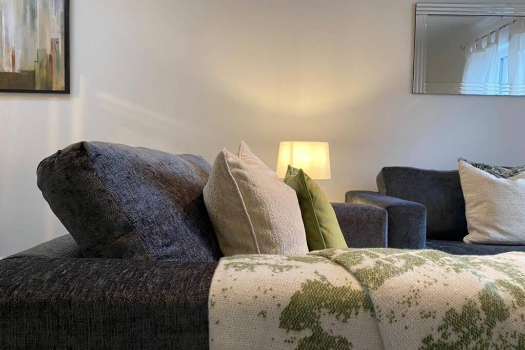 Alicia Newport By Mia Living 2 Bedroom Apartment With Dedicated Parking Εξωτερικό φωτογραφία